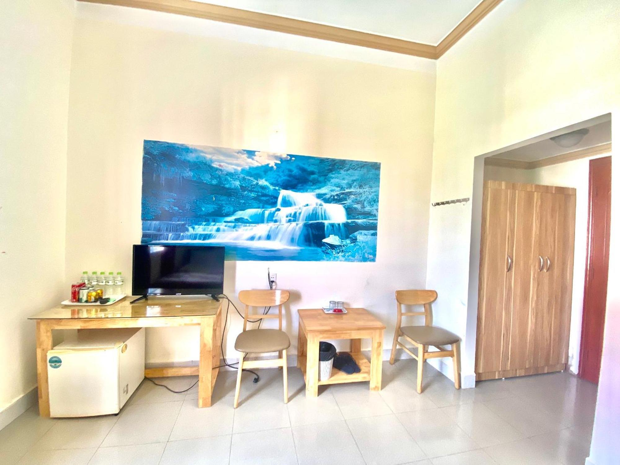 Khach San Ban Me Xanh Hotel Буон Ма Туот Екстериор снимка