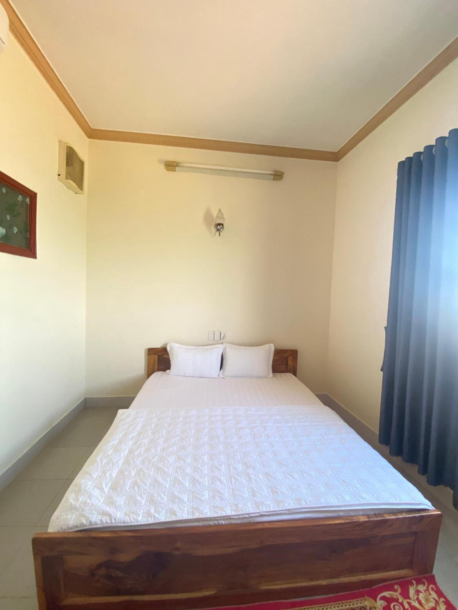 Khach San Ban Me Xanh Hotel Буон Ма Туот Екстериор снимка