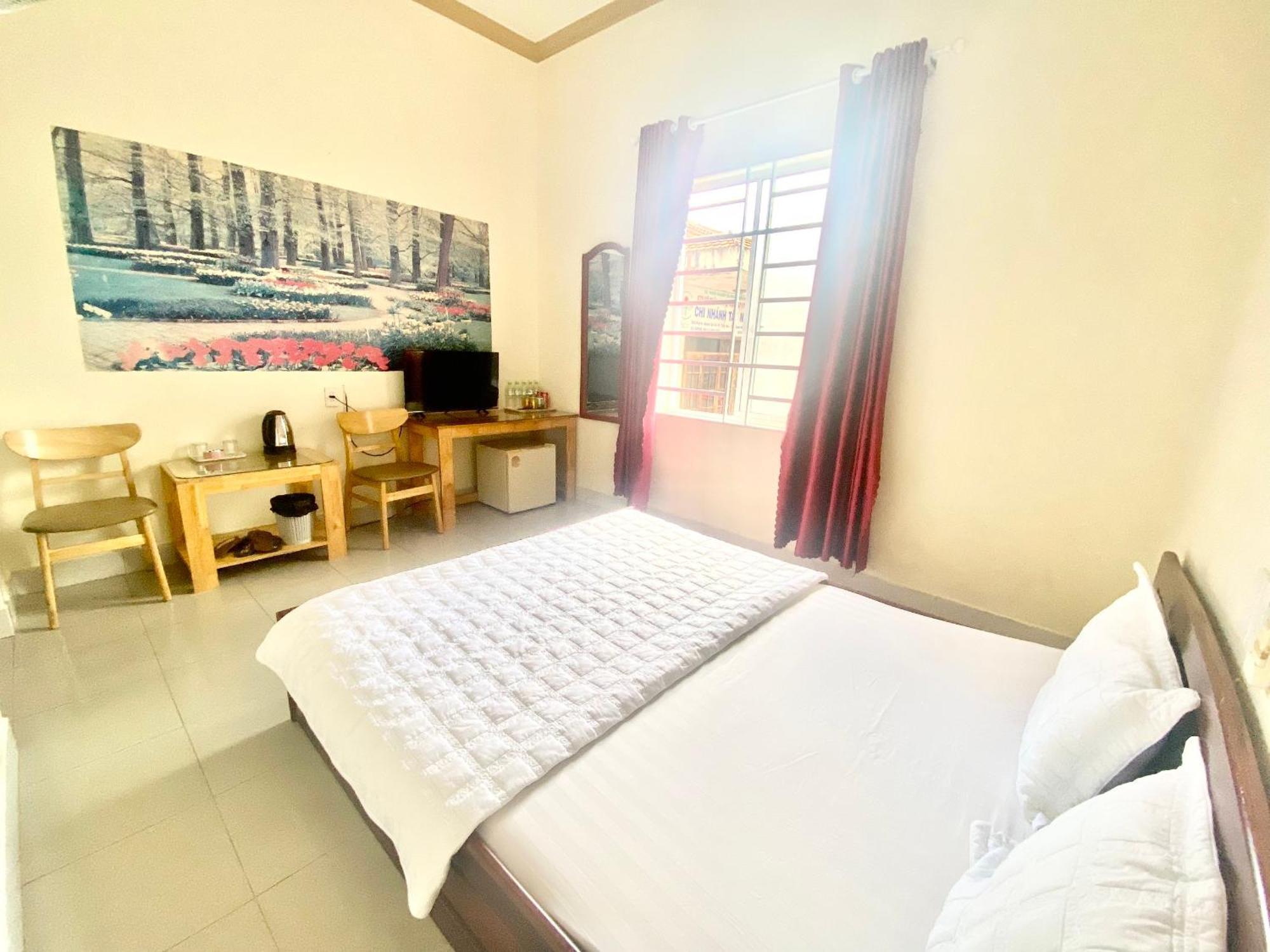 Khach San Ban Me Xanh Hotel Буон Ма Туот Екстериор снимка