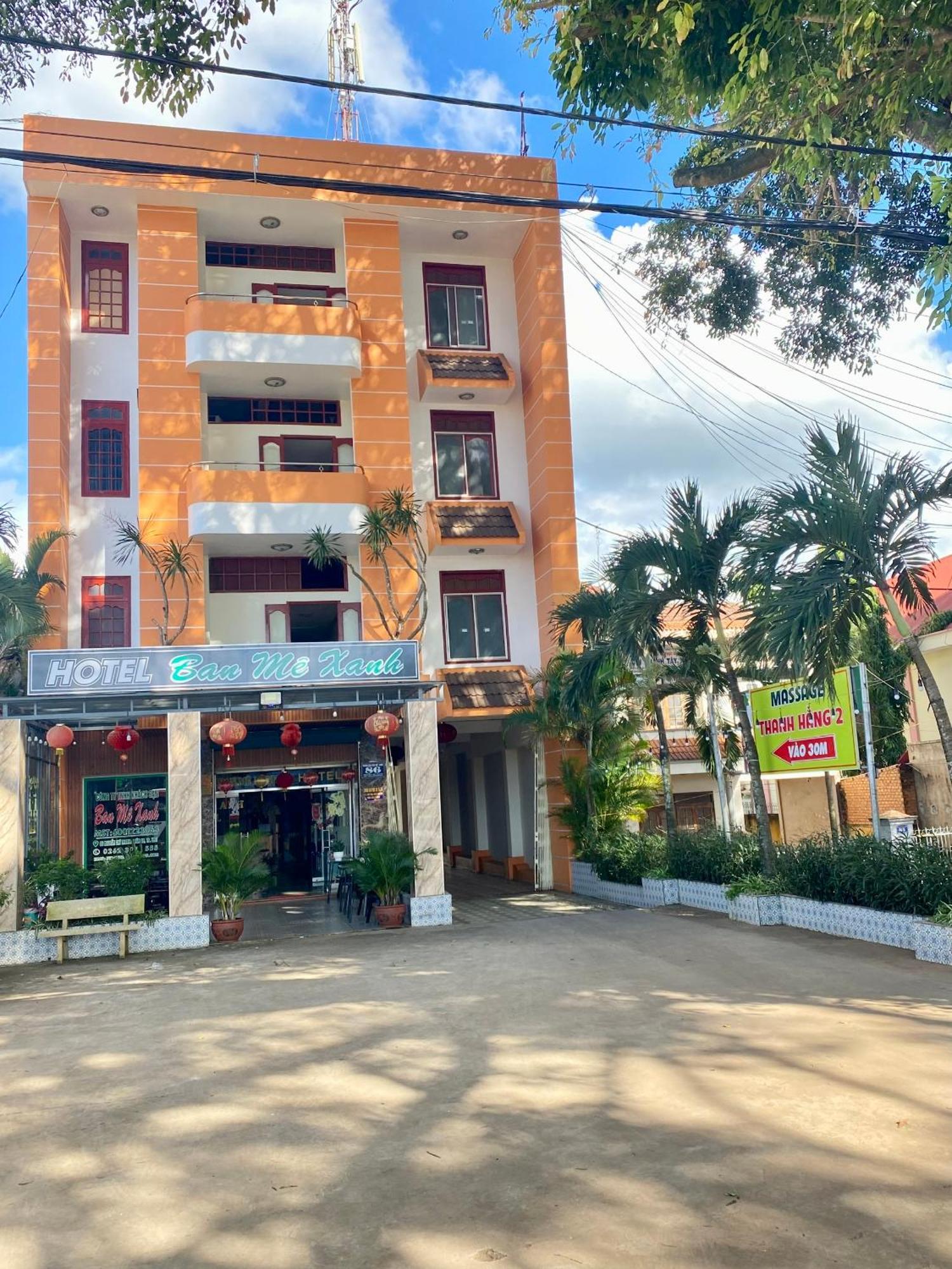 Khach San Ban Me Xanh Hotel Буон Ма Туот Екстериор снимка